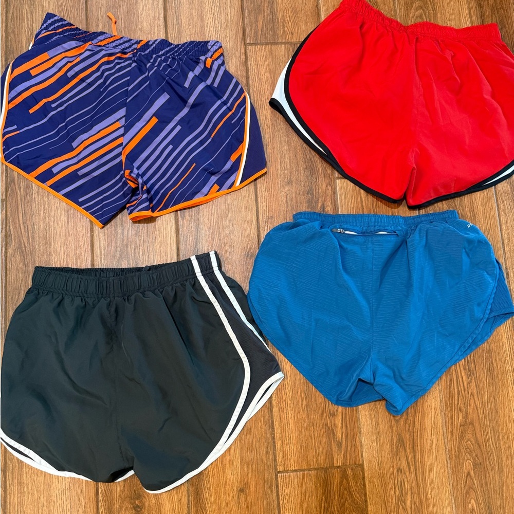 Nike Dri-FIT running Shorts bundle (4) - women’s medium - Picture 2 of 3